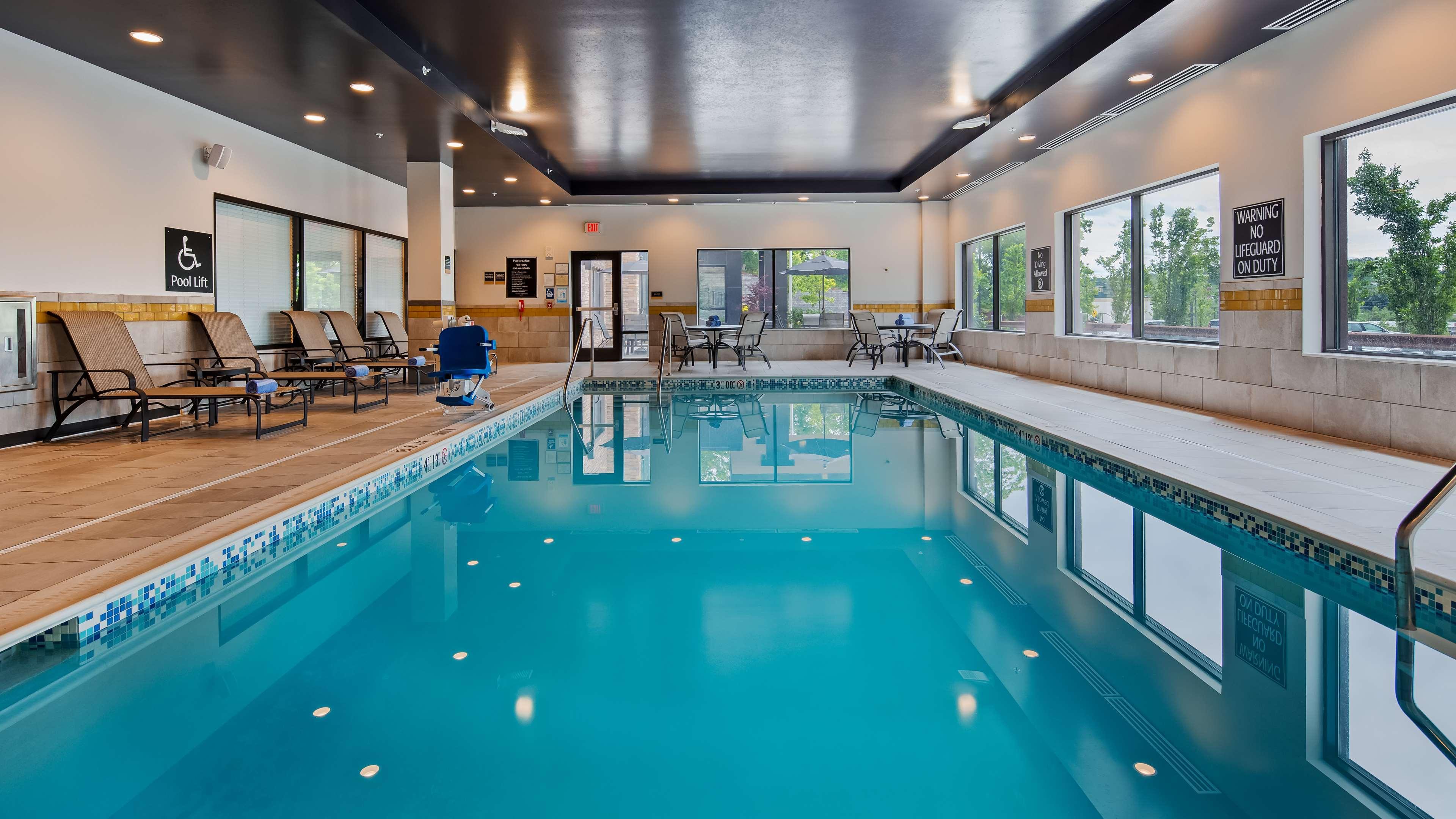 Best Western Plus Gallup Inn & Suites Екстер'єр фото