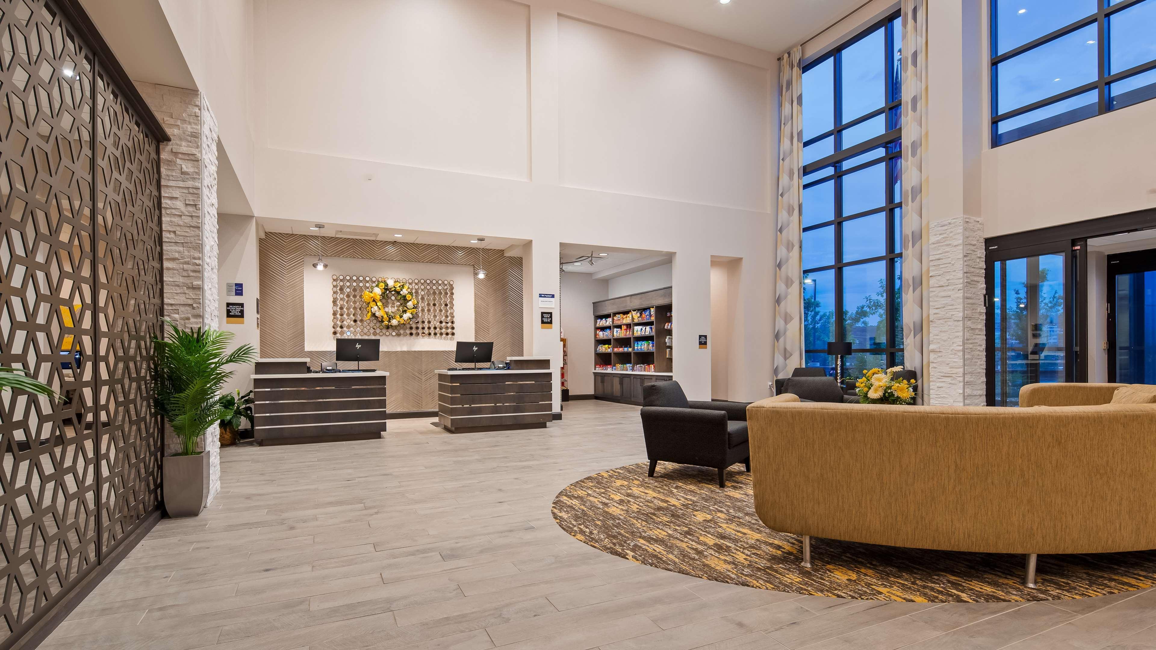 Best Western Plus Gallup Inn & Suites Екстер'єр фото