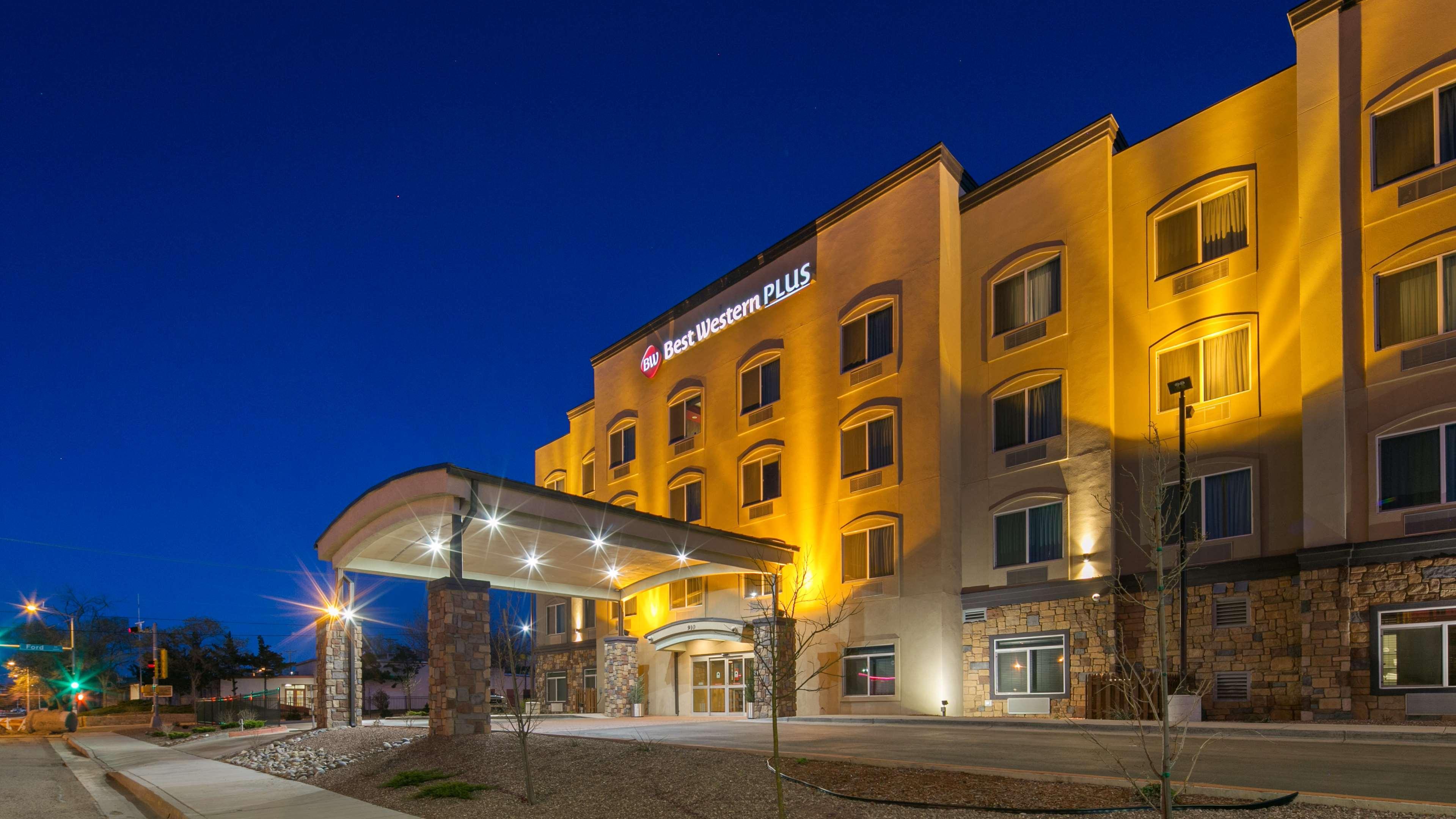 Best Western Plus Gallup Inn & Suites Екстер'єр фото